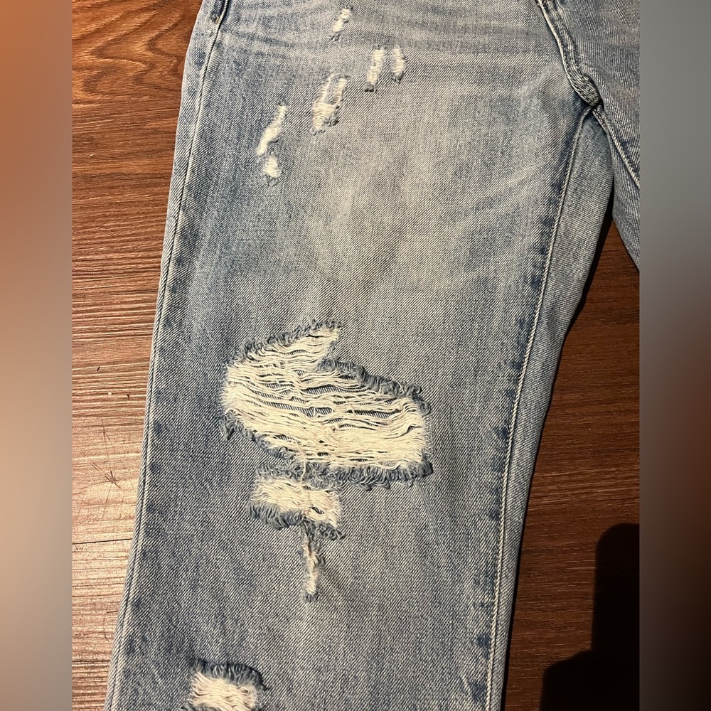 GAP Ripped Jeans - Picture 3 of 7